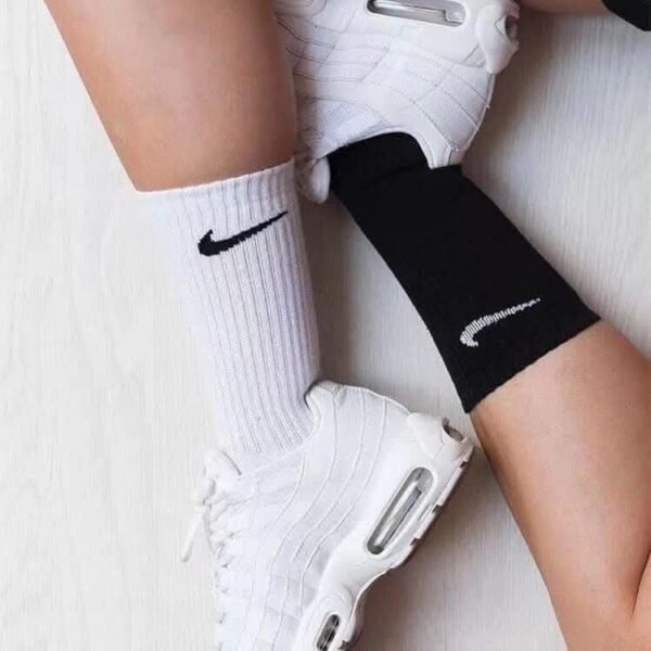 DOCENA CALCETA NIKE 3/4 COLORES