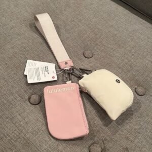 LLAVERO LULULEMON